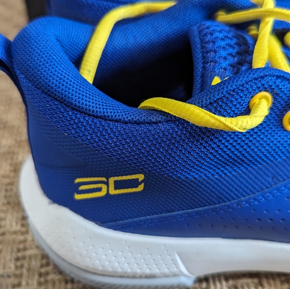 UNDER ARMOUR Steph Curry GS SC 3 ZeroIV Kids Sneakers Size 7Y - Picture 5 of 6